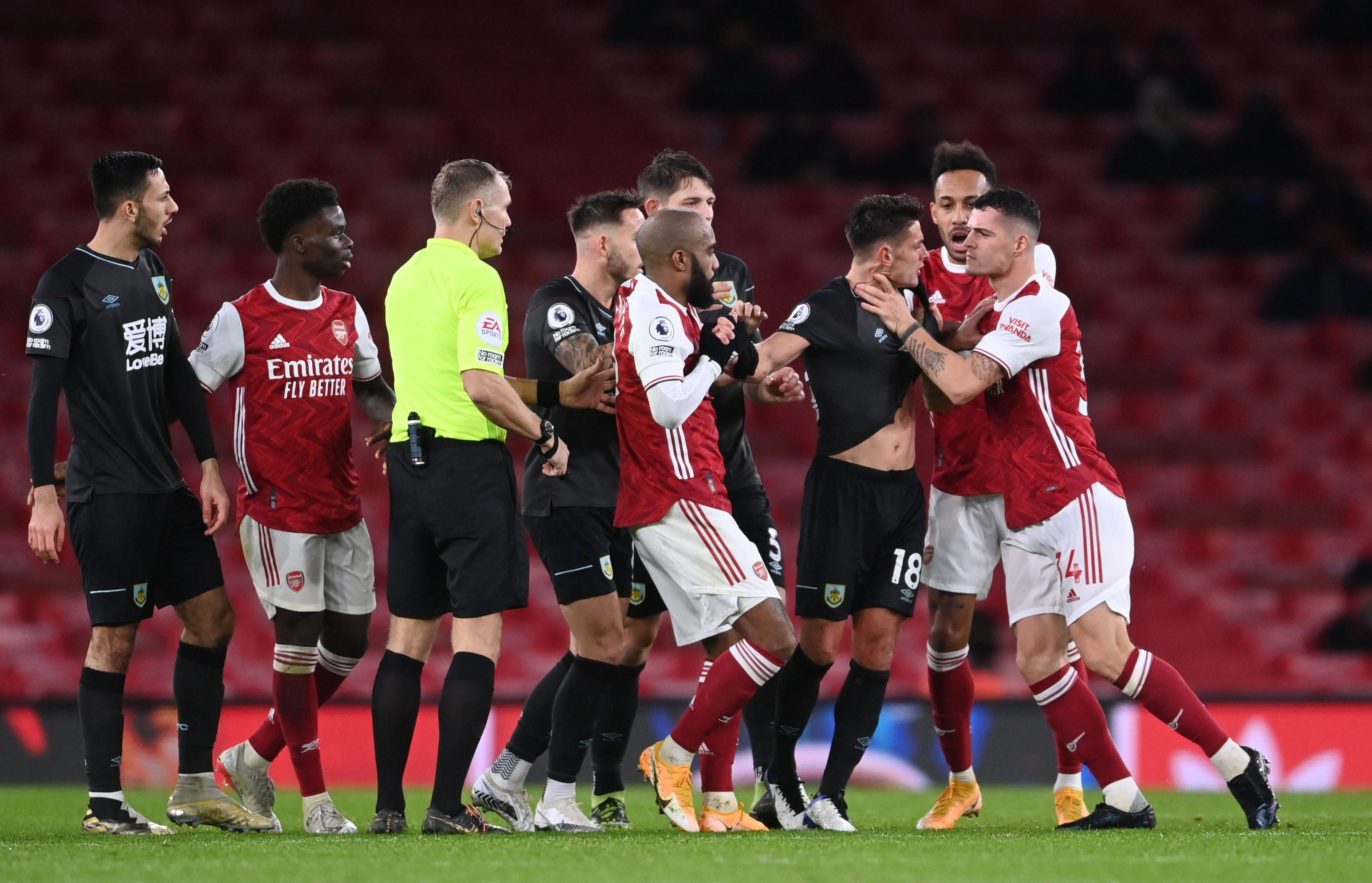 体育法国杯出局 大巴黎主帅波切蒂诺今夏下课